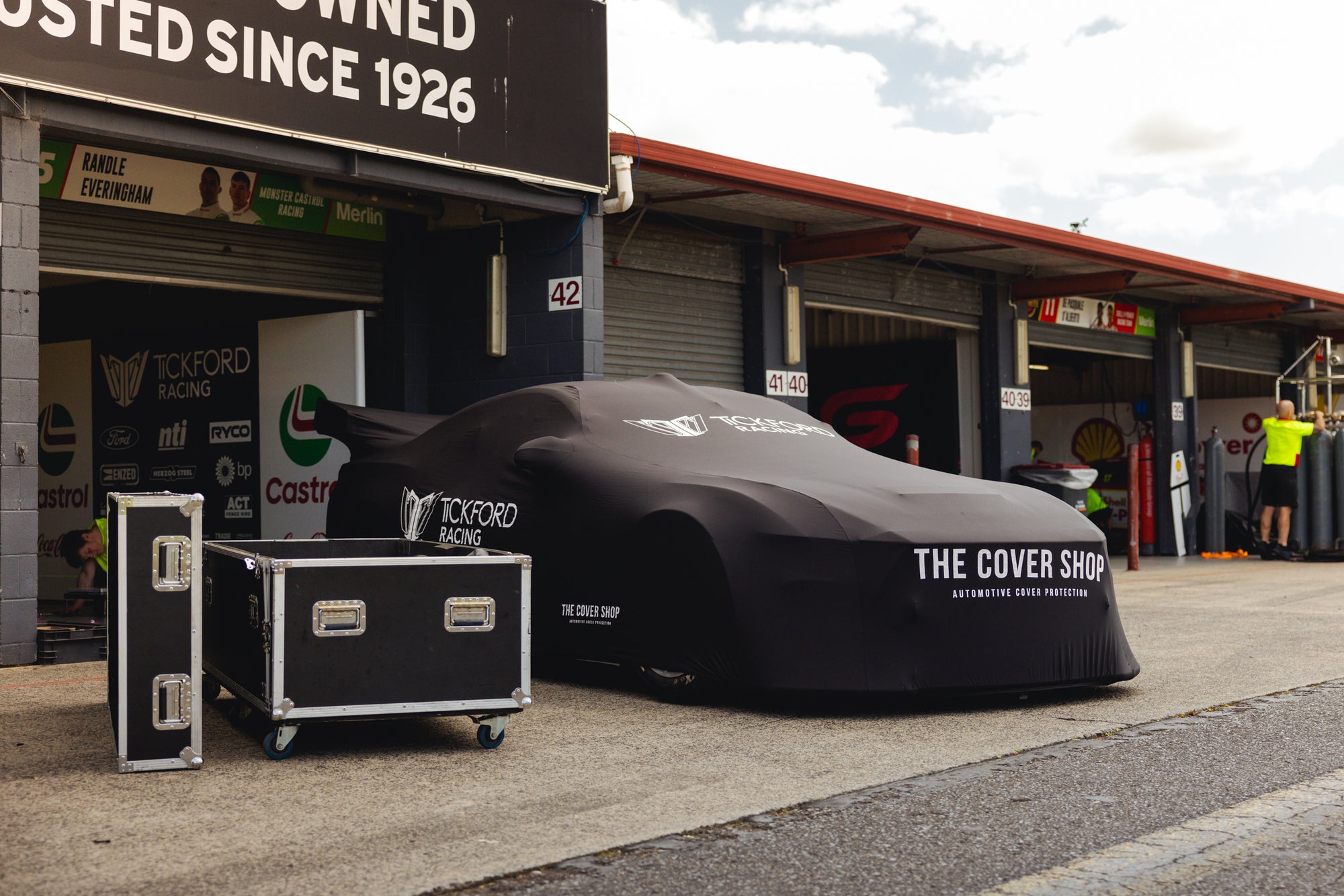 The V8 Supercar Collection